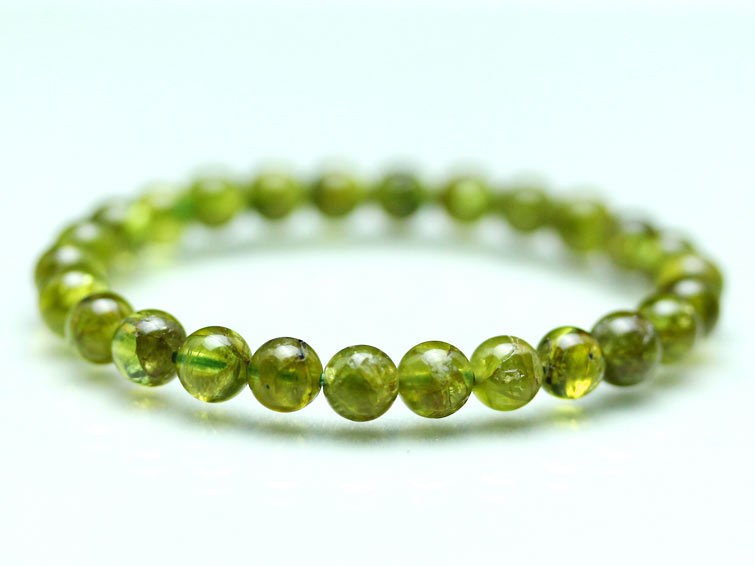 ペリドット ブレスレット 1 6mm 8月の誕生石 10 711-208 M便 Peridot かんらん石 ペリドート メンズ メール便可  ランダム発送 レディース 橄欖石 印象のデザイン 6mm