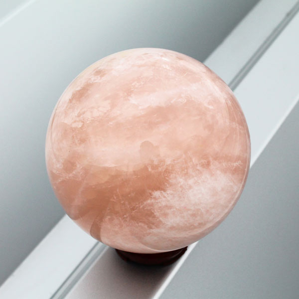 天然石　原石　ローズクォーツ　丸玉　大型　約2.8kg パワーストーン 天然石 原石 ローズクォーツ 丸玉 大型 約2.8kg パワーストーン 天然石