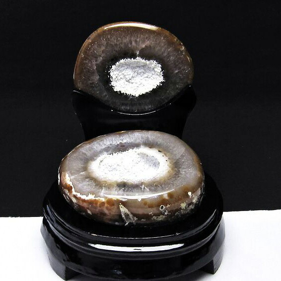 トレジャーメノウ アゲート 財宝メノウ 聚宝盆瑪瑙 アゲット 原石 瑪瑙 agate 置物 ジオード 龍穴 風水 開運 メンズ レディース 台座付属 一点物 [送料無料] 175-498
