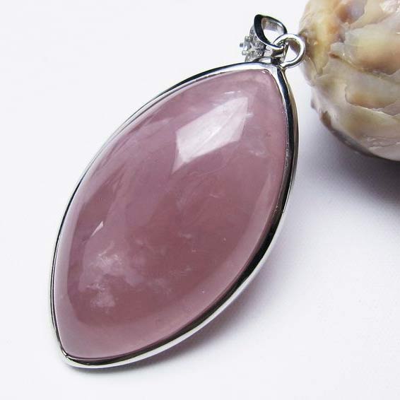 流行のアイテム 天然石ローズクォーツキューブネックレス446の 公式通販にて購入 Ppid Anambaskab Go Id