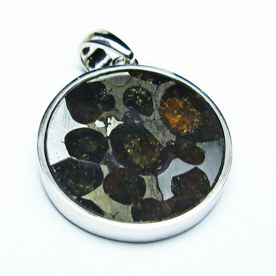 パラサイト隕石 ペンダント Pallasite Meteorite オリビン メテオライト 石鉄隕石 pendant ペンダントトップ パワーストーン 天然石 一点物 [送料無料] 112-9165