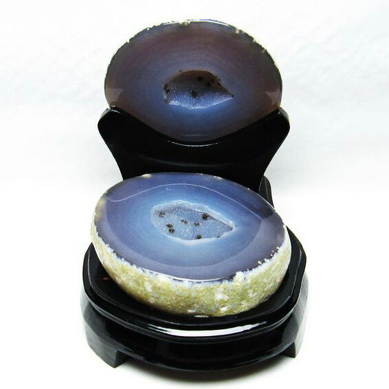 1.7Kg トレジャーメノウ 置物 原石 アゲート 瑪瑙 メノウ agate ジオード 聚宝盆瑪瑙 財宝メノウ アゲット 開運 風水 龍穴 台座付属 一点物 [送料無料] 175-1286