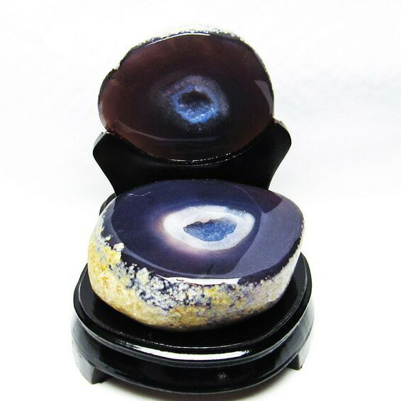 2.2Kg トレジャーメノウ 置物 原石 アゲート 瑪瑙 メノウ agate ジオード 聚宝盆瑪瑙 財宝メノウ アゲット 開運 風水 龍穴 台座付属 一点物 [送料無料] 175-1292