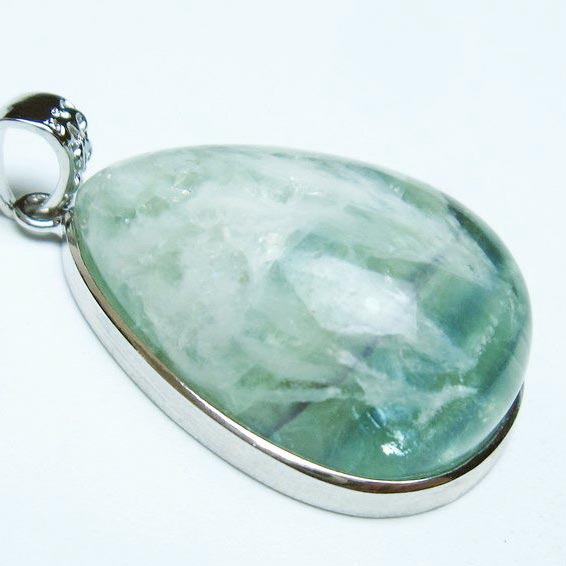 エンジェルフェザー フローライト ペンダント fluorite pendant 蛍石 ほたる石 ペンダントトップ 一点物 送料無料 112-12032