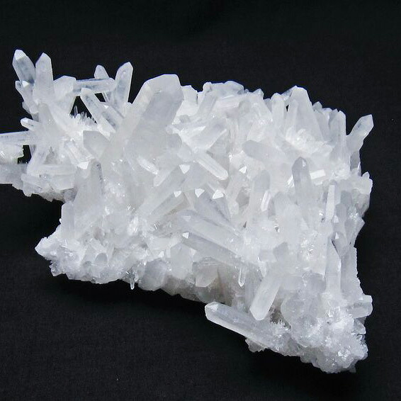 1.1Kg 水晶 クラスター 水晶 原石 四川省産 パワーストーン 天然石 crystal クリスタル クォーツ quartz 浄化 浄化用 風水 すいしょう 一点物 送料無料 182-6397|天然石・パワーストーンの東昇