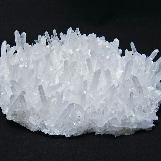 1.1Kg 水晶 クラスター 水晶 原石 四川省産 パワーストーン 天然石 crystal クリスタル クォーツ quartz 浄化 浄化用 風水 すいしょう 一点物 送料無料 182-6401｜天然石・パワーストーンの東昇