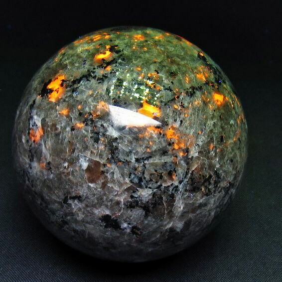 楽天市場】5A 蛍光 レア天然石 ユーパーライト スフィア 丸玉 約53mm