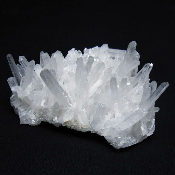 水晶 クラスター 水晶 原石 四川省産 天然水晶 浄化 crystal パワーストーン 天然石 すいしょう 一点物 送料無料 172-2970