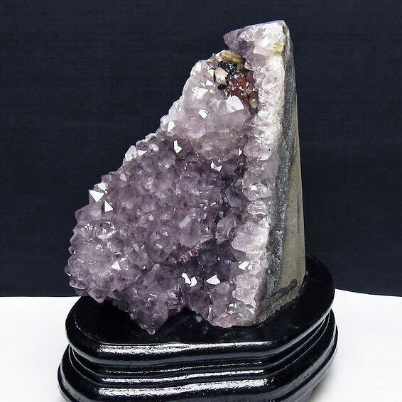 アメジスト クラスター 1.2Kg ウルグアイ産 フラワーアメジスト 原石 天然石 アメシスト amethyst パワーストーン 浄化 風水 玄関 台座付属 一点物 送料無料 182-7072｜天然石・パワーストーンの東昇