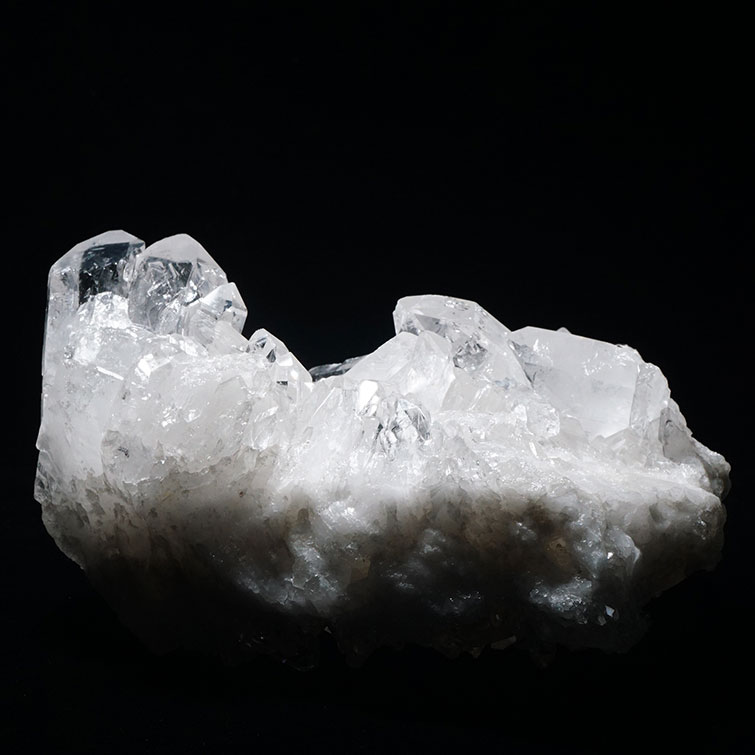 1.9Kg 水晶 クラスター アーカンソー産 水晶 原石 浄化用水晶 インテリア 風水 高透明 すいしょう 一点物 送料無料 282-293