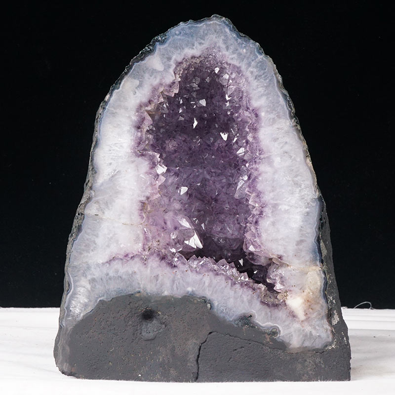 アメジストドーム 4.9Kg ブラジル産 ミニ アメジスト ドーム amethyst 晶洞 ジオード 原石 カペーラ アメジストカペーラ 天然石 パワーストーン 玄関 開運 dome 風水 浄化 一点物 送料無料 174-1875｜天然石・パワーストーンの東昇