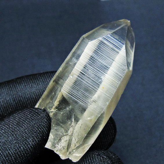 楽天市場】【現品限り】 クリソベリル 双晶 結晶原石 スリランカ