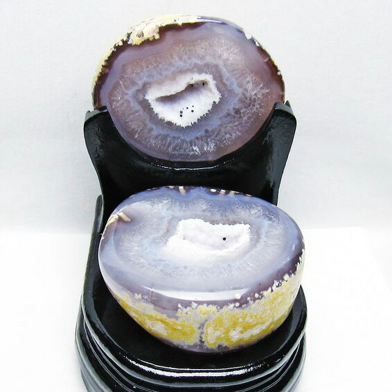 1.5Kg トレジャーメノウ アゲート 財宝メノウ 聚宝盆瑪瑙 agate ジオード 原石 瑪瑙 置物 龍穴 パワースポット 風水 開運 台座付属 一点物 送料無料 175-1512
