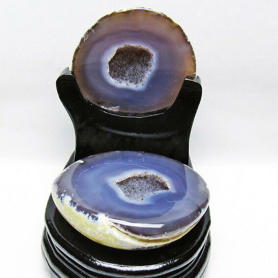 1.1Kg トレジャーメノウ アゲート 財宝メノウ 聚宝盆瑪瑙 agate ジオード 原石 瑪瑙 置物 龍穴 パワースポット 風水 開運 台座付属 一点物 送料無料 175-1522