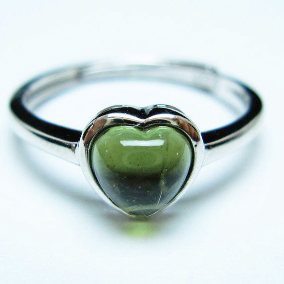 楽天市場】Silver925 モルダバイト＆リビアングラス 4x4mm 天然石