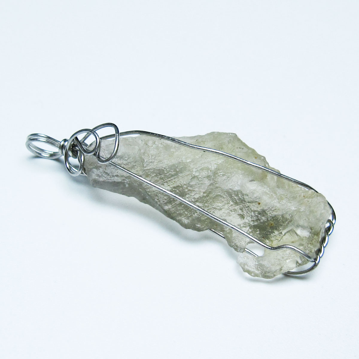 リビアングラス ペンダント libyan desert glass ペンダントトップ リビアンガラス リビアンデザートグラス pendant 一点物 送料無料 112-13579