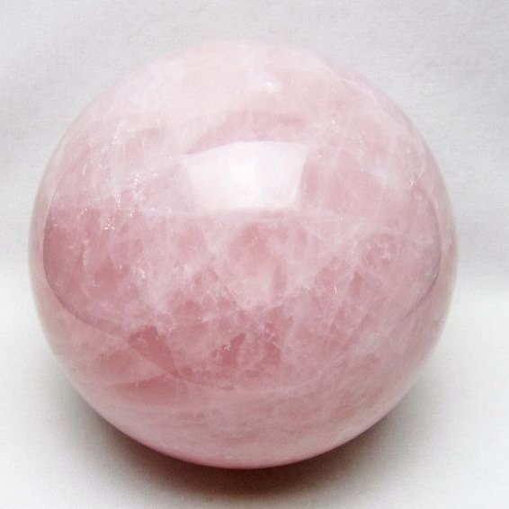 4.9Kg ローズクォーツ 丸玉 158mm 送料無料 一点物 ピンク 紅水晶 スフィア 球体 玉 置物 rose quartz パワーストーン 天然石 161-1021｜天然石・パワーストーンの東昇