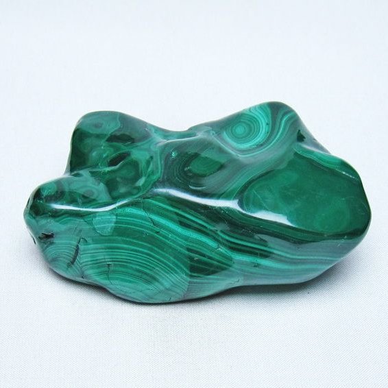 マラカイト 原石 孔雀石 クジャク石 パワーストーン 天然石 malachite 一点物 送料無料 181-4764｜天然石・パワーストーンの東昇