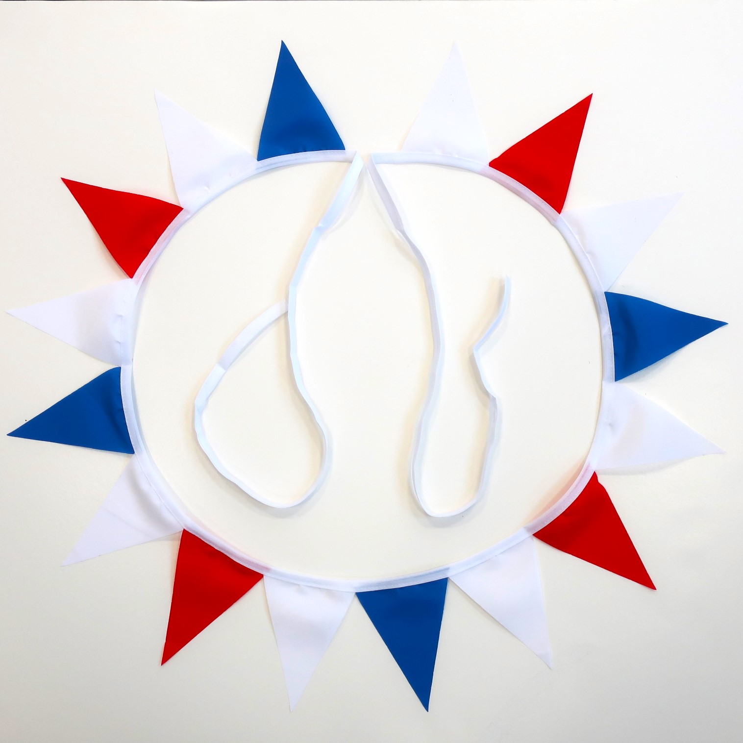 新品☆ガーランド☆フェルトフラッグ 楽天市場】【送料無料・メール便配送・代引き不可】赤と緑のフラッグ