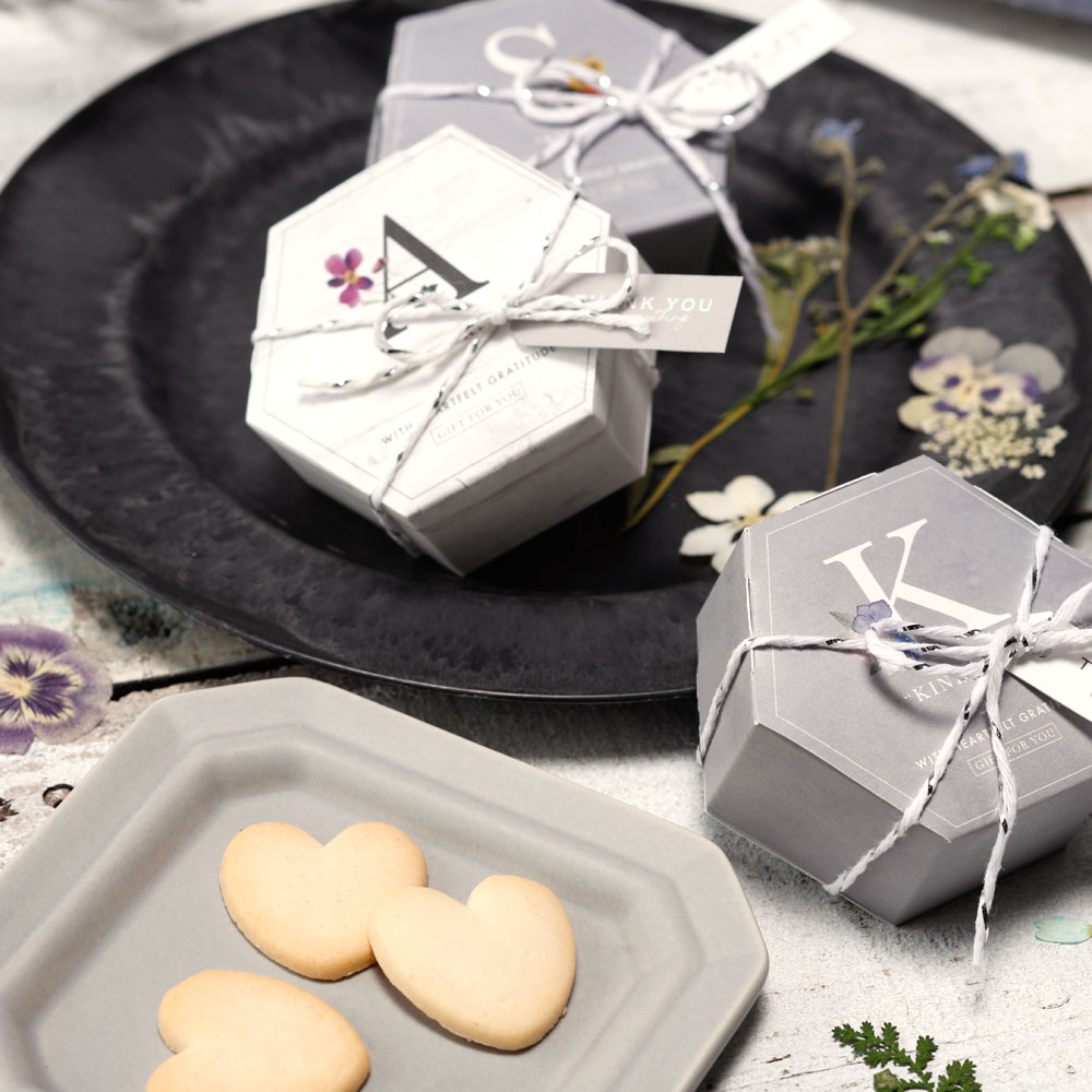ウェルカムオブジェ 結婚式 イニシャルサンクス プチギフト かご付き 36個セット ハートクッキー ウェルカムオブジェ 結婚式 イニシャルサンクス プチギフト かご付き 36個セット ハートクッキー
