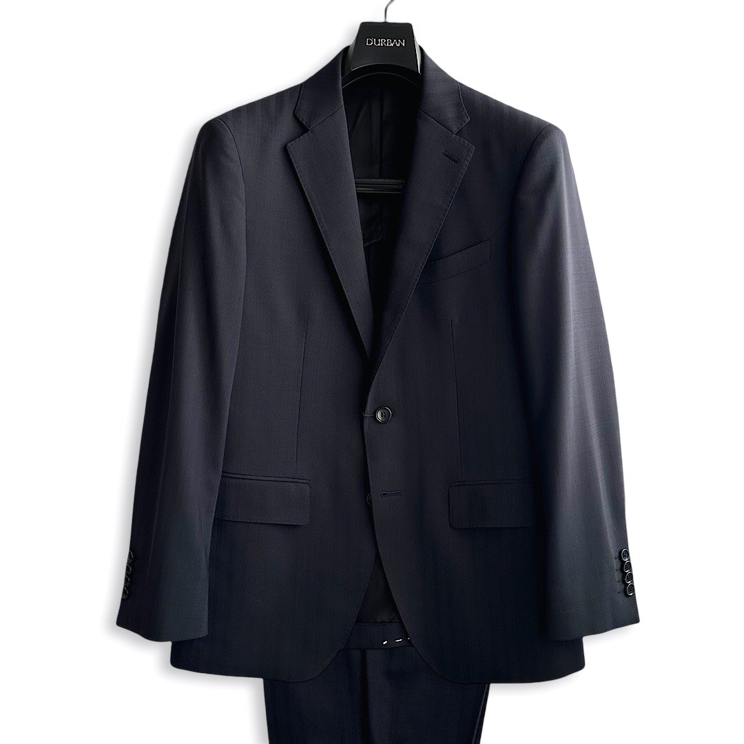 D'URBAN【ダーバン】 定価104,500円（税込） 日本製 シャドーストライプスーツ MONSOON 清涼仕様 メンズ スーツ 高級 ブランド 春・夏・盛夏 濃紺 ネイビー A4・A7・Y6・Y7サイズ