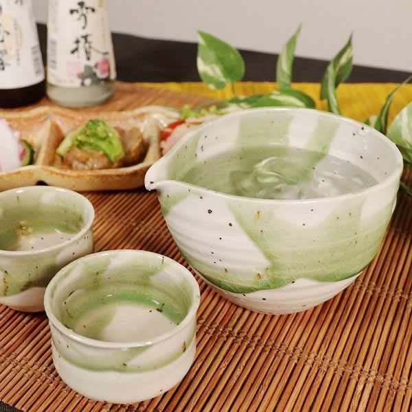魅了 父 陶器 おちょこ お酒 和食器 カップ 日本製 徳利 信楽焼 注器 緑光酒器セット 酒器セット 焼き物 W317 10 冷酒器 片口 酒器揃え 食器 ぐい呑みセット おしゃれ 焼酎 還暦祝い 食器 カトラリー グラス 魅了 父 陶器 おちょこ お酒 和食器 カップ 日本製 徳利 信楽焼 注器 緑光酒器セット 酒器セット 焼き物 W317 10 冷酒器 片口 酒器揃え 食器 ぐい呑みセット おしゃれ 焼酎 還暦祝い 食器 カトラリー グラス