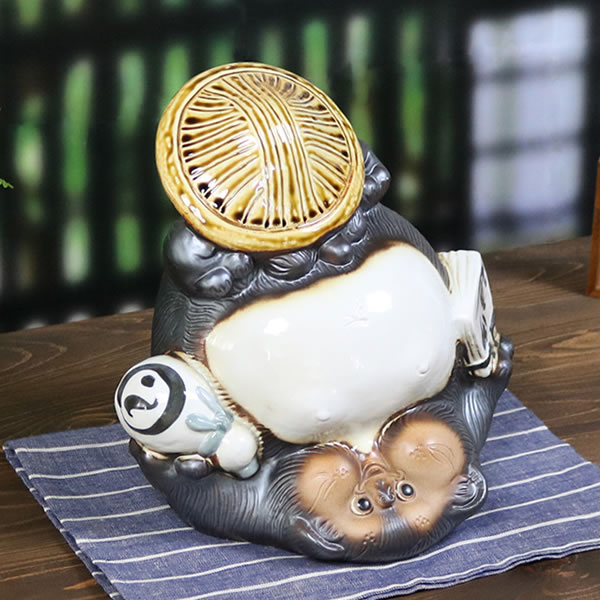 楽天市場】信楽焼 9号メス狸 雌 メスたぬき たぬき タヌキ 陶器タヌキ