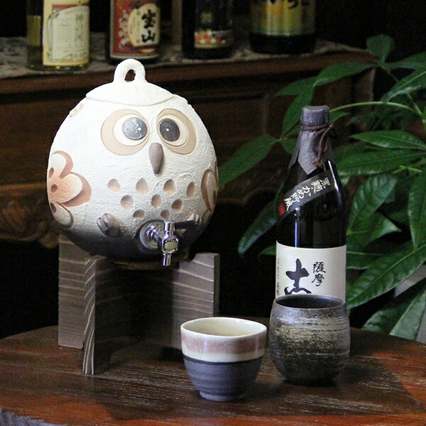 信楽焼まんまるふくろう焼酎サーバー！陶器サーバー 信楽焼サーバー ふくろう焼酎サーバー ギフトにも最適 焼酎ビン 瓶[ss-0102]｜しがらき陶庵