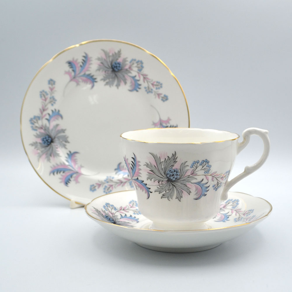 楽天市場】アンティーク トリオ ティーカップ＆ソーサー Royal