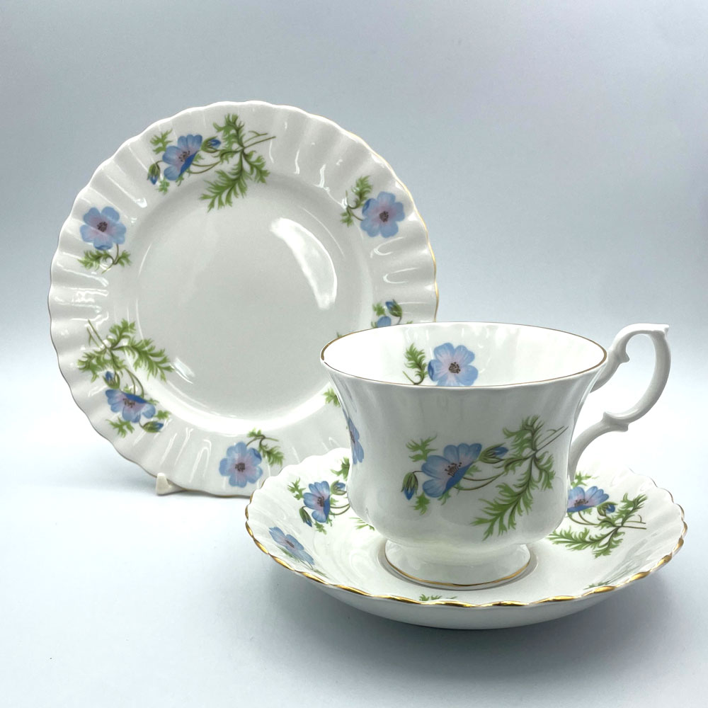 シェボ ミッドウィンター レッドドミノ カップ&ソーサ6客とポット セット UK TEA SPACE
