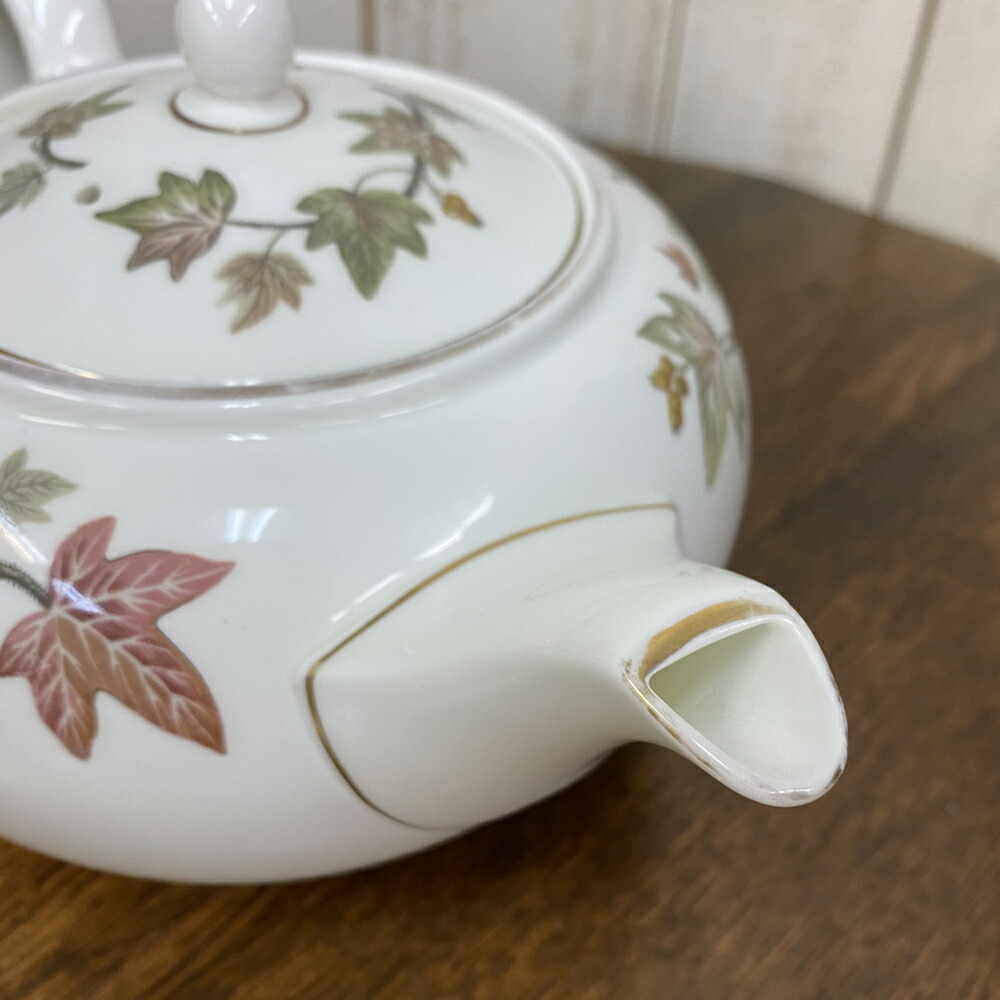 公式 ヴィンテージ ティーポット Wedgwood ウェッジウッド Ivy House アイビーハウス 1962-1965年頃 アンティーク 食器  陶磁器 キッチン雑貨 テーブルウェア 茶器 fucoa.cl