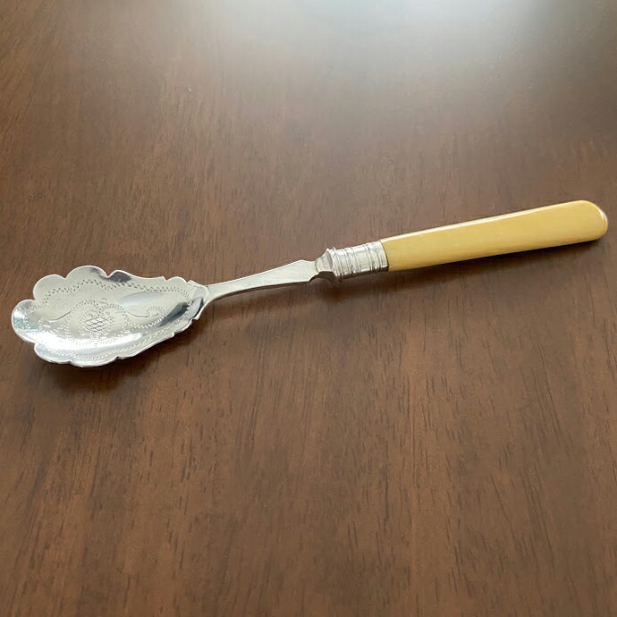 楽天市場 アンティーク カトラリー ジャムスプーン シルバープレート イギリス ヴィンテージ キッチン雑貨 テーブルウェア Epns デザートスプーン 英国雑貨 トゥーシェ