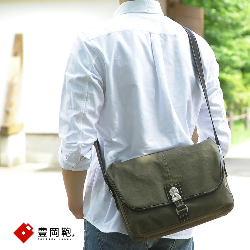【楽天市場】ショルダーバッグ メンズ 帆布 豊岡鞄 直帆布ショルダーバッグ キャンバス ショルダー バッグ 日本製 B5 肩掛け カジュアル