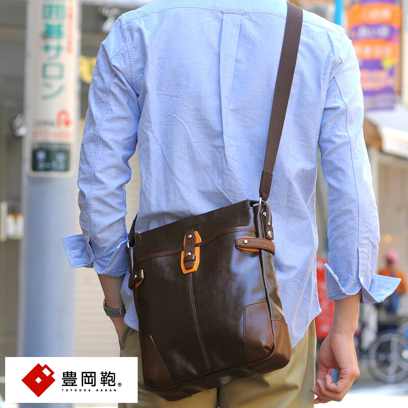 豊岡鞄 縦型ミニショルダーバッグ PUコート帆布 メンズ 男性 大人 斜めがけバッグ 小さめ 合皮 フェイクレザー 日本製 おしゃれ かっこいい 30代 40代 50代 60代 かばん カバン 鞄 ブラック ブラウン ネイビー 【送料無料】