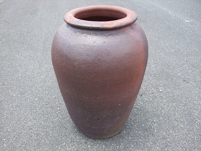 楽天市場 大壷 焼締め 中 大きい壺 シック 傘立て 飾り インテリア 壺 陶磁器会館