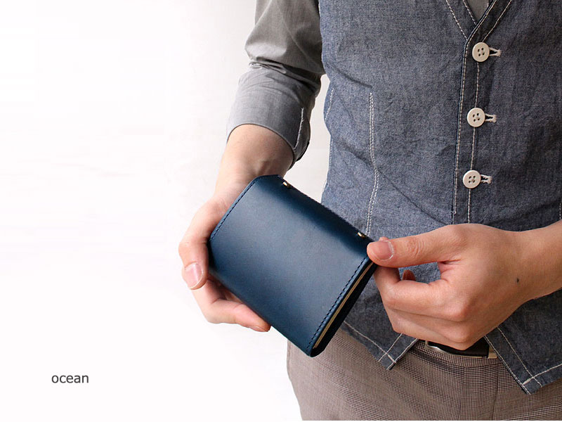 再販・再入荷】正規販売店 当店限定色 再販 m+ エムピウ 財布