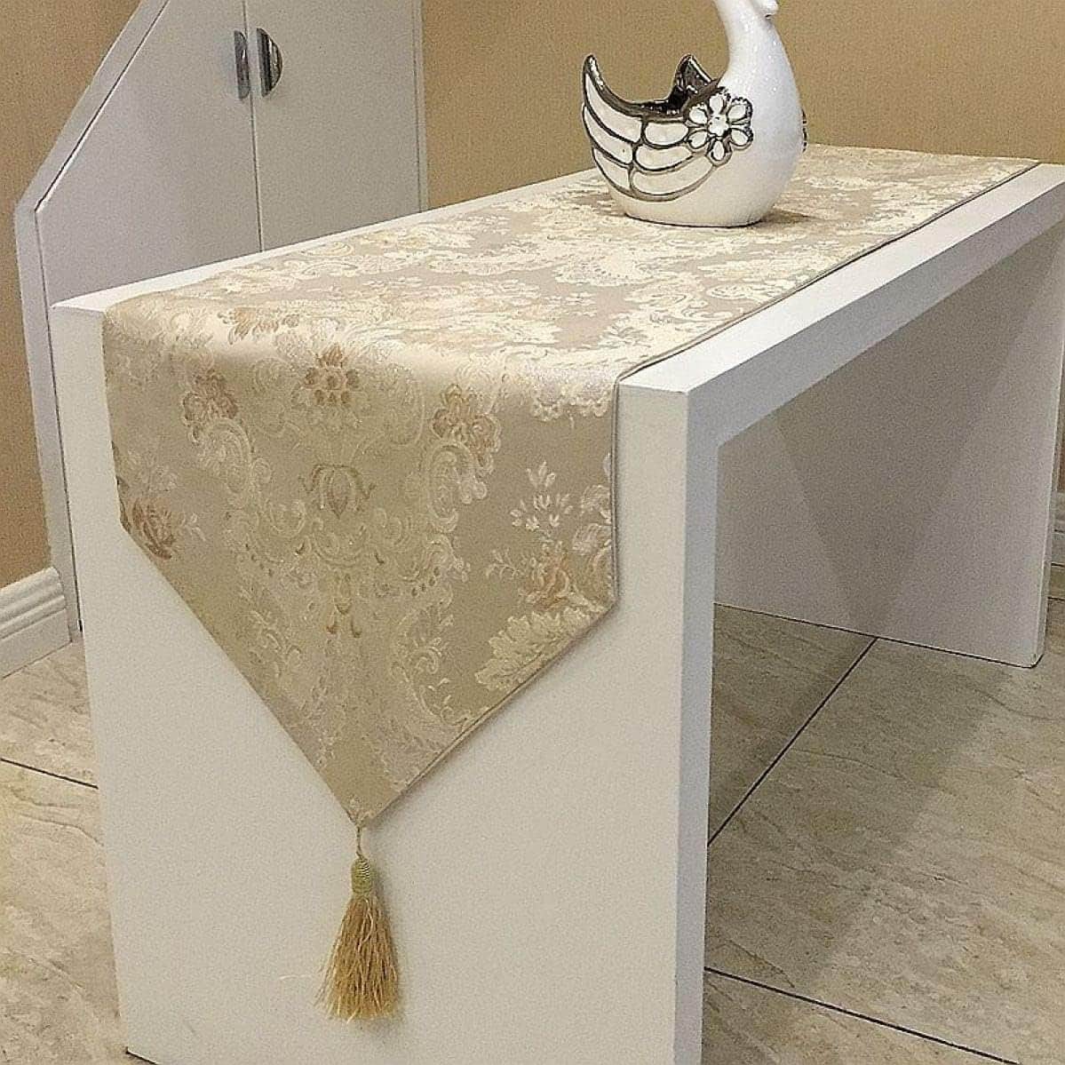 テーブルセンター 撥水 撥水加工 北欧 布 長方形 32&times;180cm ジャガード織り ピンク ホワイト オレンジ ブラウン 花柄 オおしゃれ 撥油 ベージュ ブルーム テーブルランナー 洗濯機OK テ｜Funny Life 店