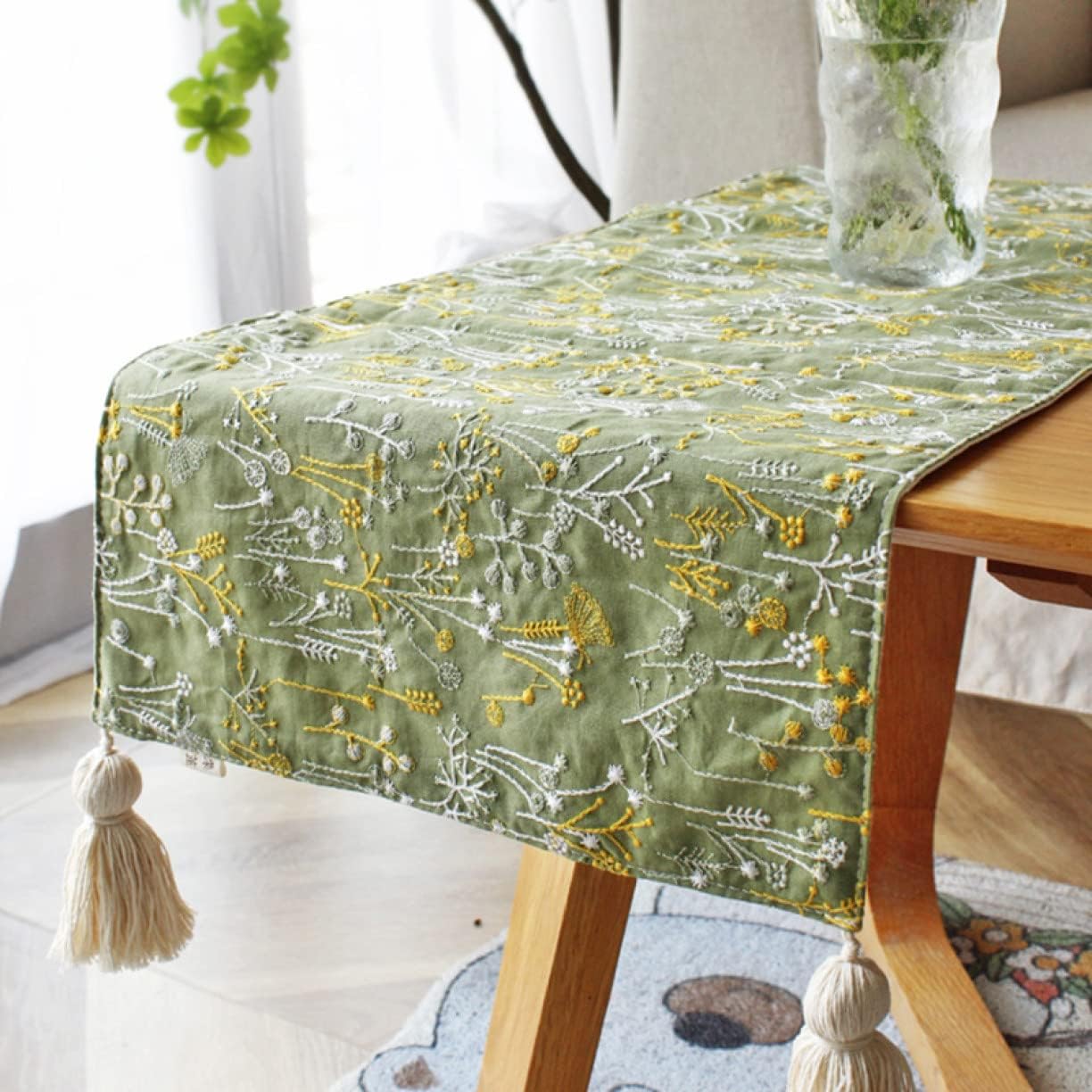 刺繍 植物 テーブルランナー ランチョンマット 30*200cm おしゃれ 食卓ランナー タッセル付き おもてなし 食卓飾り 断熱 滑り止め 清潔しやすい 家庭用 レストラン パーティー 丸洗い ホワ