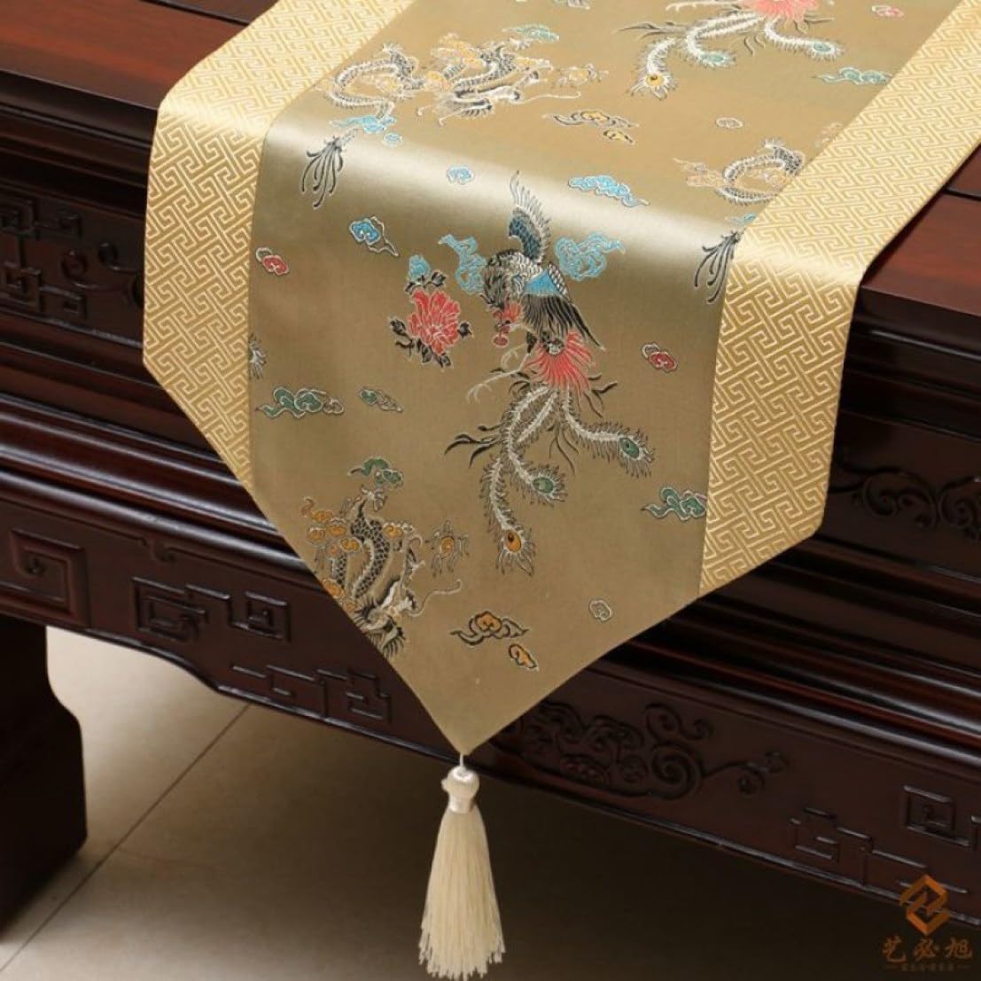 テーブルランナー 鳳凰デザイン 中国風 光沢のある色合い タッセル付き おしゃれなテーブルセンター シルク風 撥水 ナチュラル 爽やか ダイニング 耐久性 カラー1 防塵耐熱 テーブルカバー ティーテ 5,877円