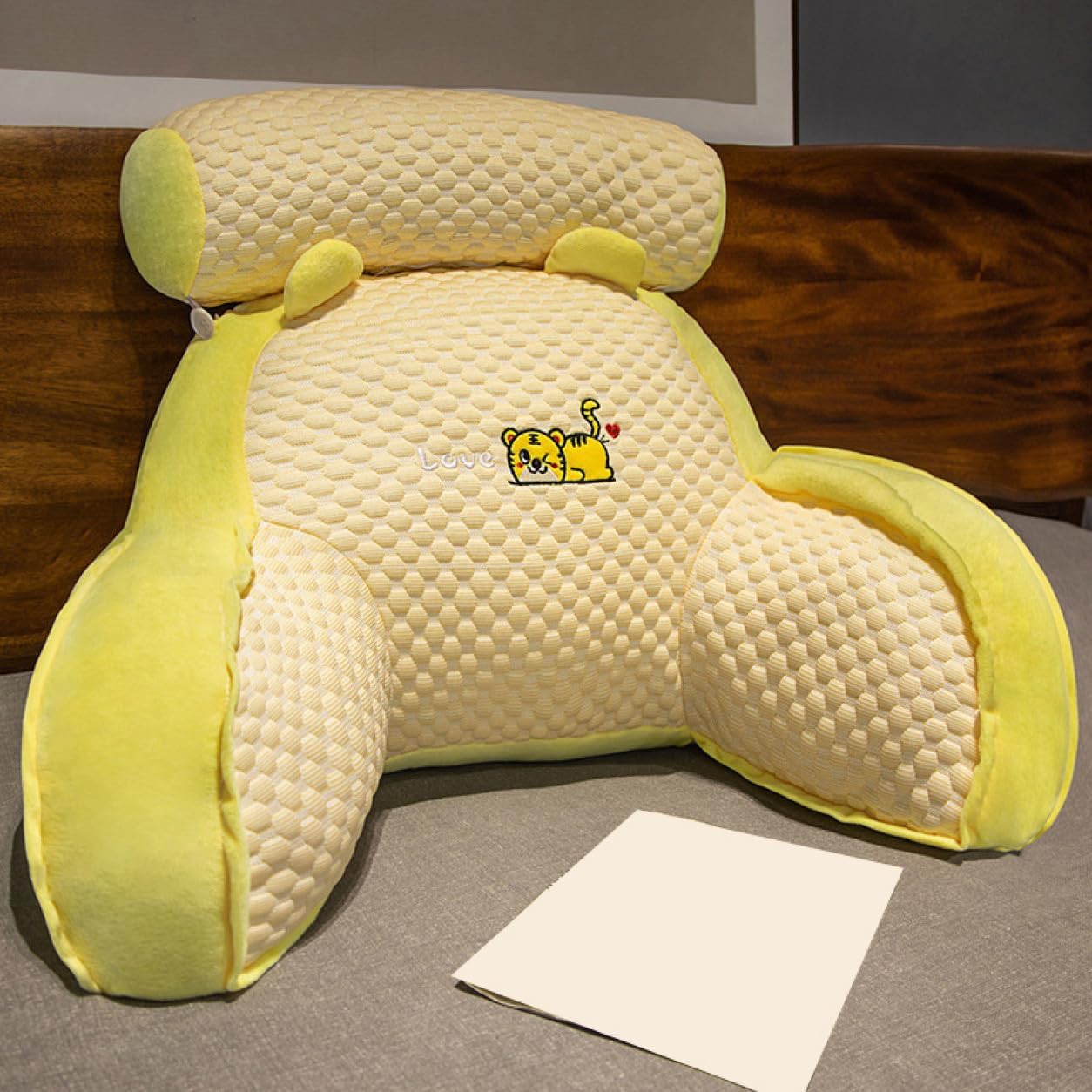 背当てクッション 枕付き 75*50cm 涼感アイスシルク 多機能クッション 低反発 レストクッション 腰楽クッション ソファクッション ベッド背もたれ 人間工学 椅子クッション イエロー 読書/ベッ 7,954円