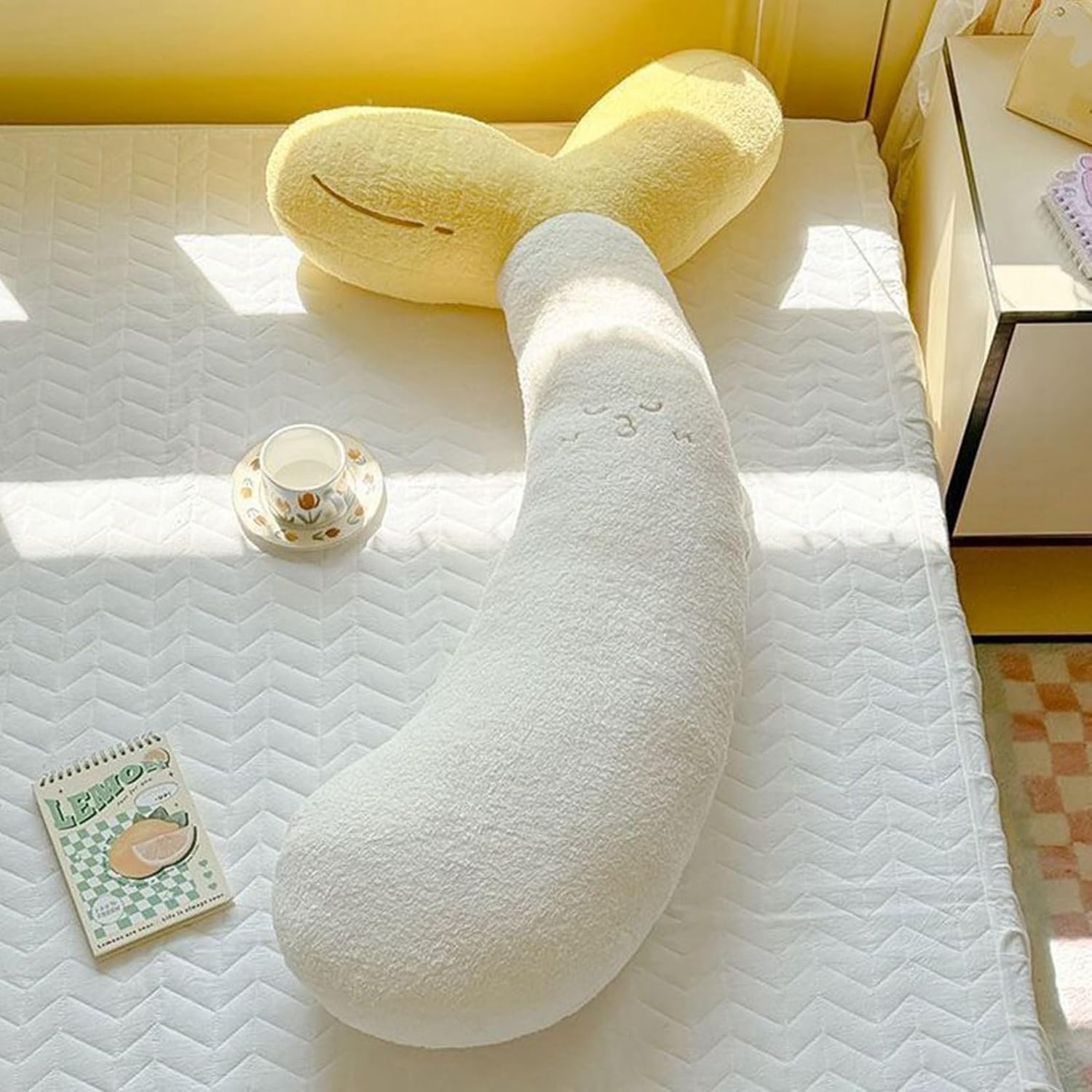 もやしのぬいぐるみ モヤシ 即物的 抱きまくら 座布団 もふもふ パステル色の ふわふわ 癒しグッズ 本物そっくり モヤシ仕立てもの風呂敷き包み 横向き寝 添い寝あやつり人形 差し上げ物 差し上げ物 寝椅子 室内装飾 ねむね