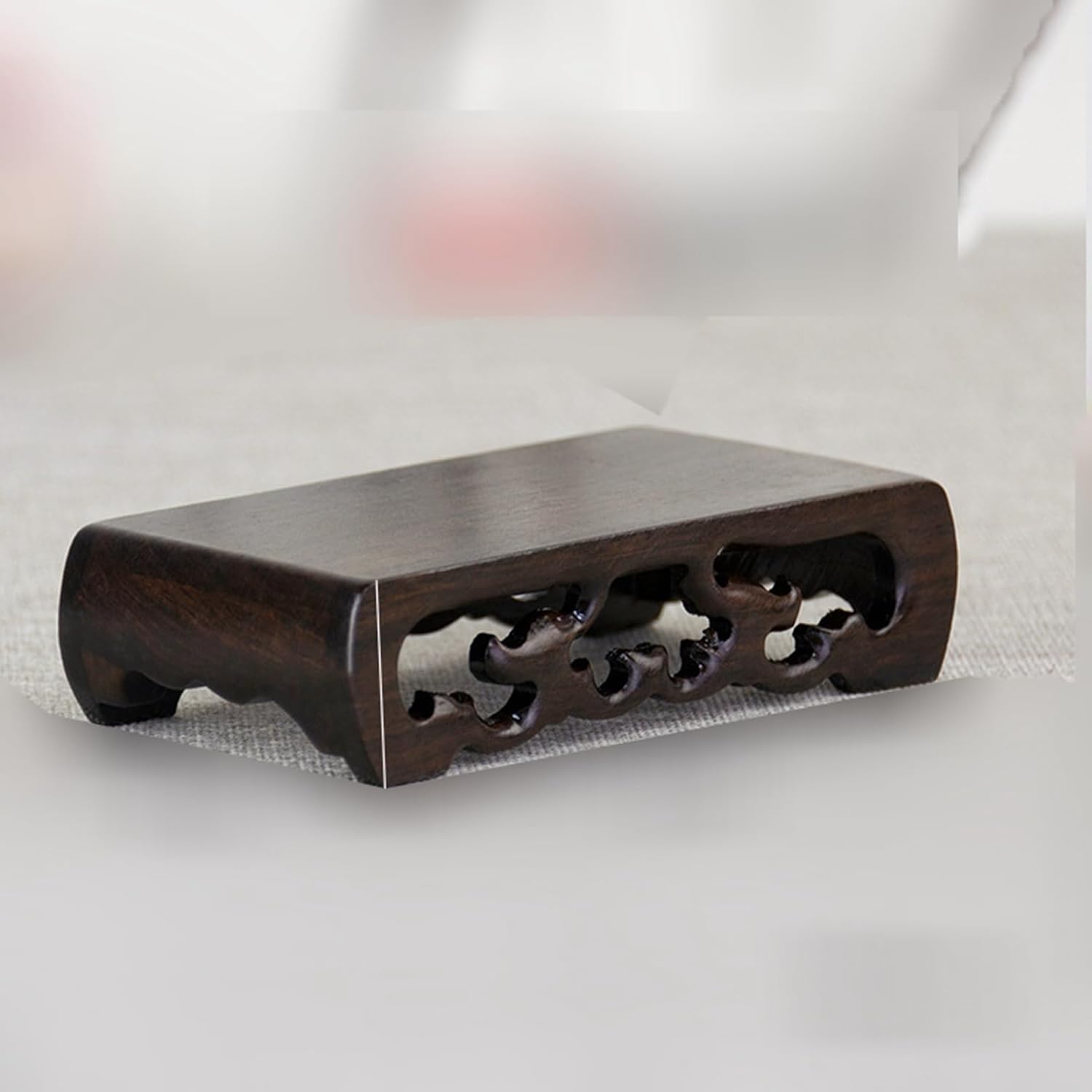 木製トレイ ミニ 小型 鶏翅木 黒梓木 展示ラック 木製ラック 玄関トレイ 透かし彫り ティーカップホルダー 茶器収納棚 ティーカップホルダー 茶道アクセサリー ティートレー 中国 茶器 中国茶器 香｜Funny Life 店