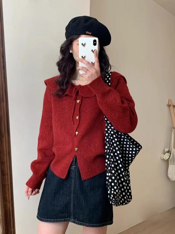 アウターx2 トップス 軽やか コーディネート 普段使い 減齢 かわいい 金属ボタン 光沢ニット ドールカラー 春 レディース