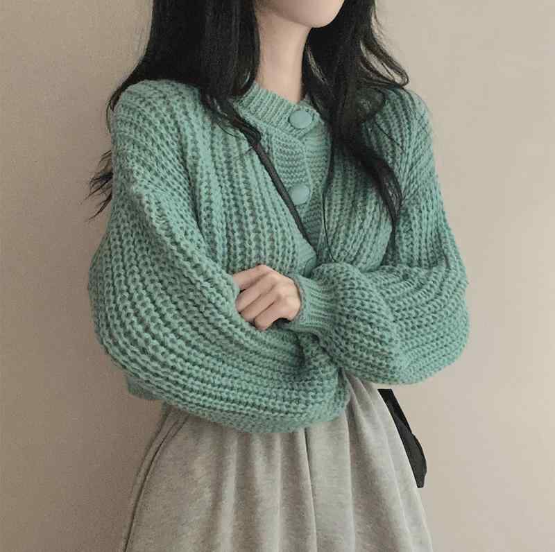 普段使いx2 伸縮性 軽量 素材 柔らかい ボタン スリム 単色 シンプル ショート丈 カーディガン ニット