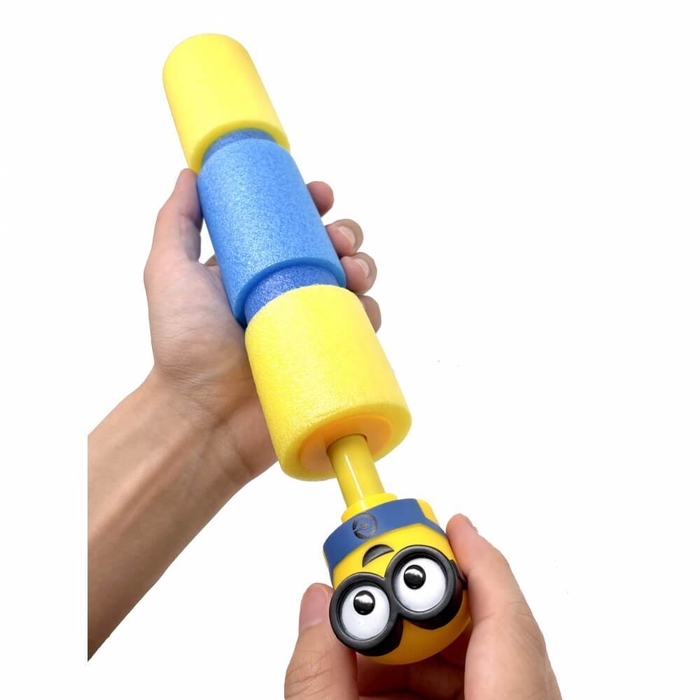 楽天市場 トイザらス限定 ミニオンズ スポンジウォーターシューター 水鉄砲 トイザらス ベビーザらス