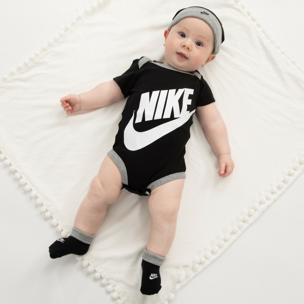 nike newborn baby