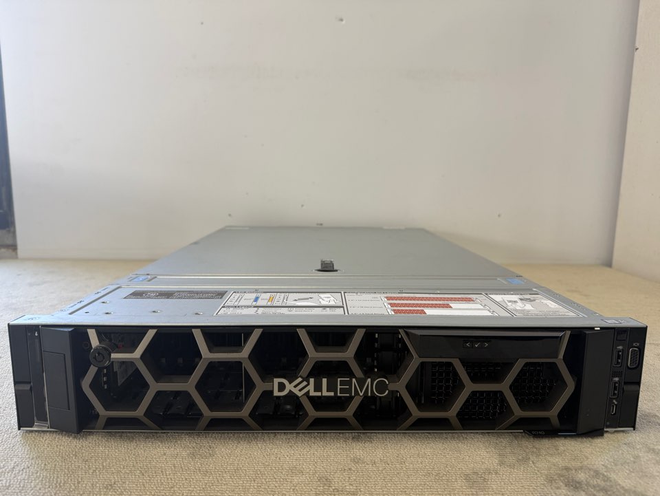 DELL EMC PowerEdge R740 SFF 16BAY 2x Platinum 8160 24Core 2.10GHz 128GB H730P Mini 2x 1100w