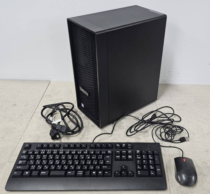 Lenovo ThinkStation P350 W-1350 6C12TH 3.30GHz TB5.00GHz / 16GB Memory / 256GB M.2 SSD / NVIDIA A2000 / Windows 11 Pro Workstation