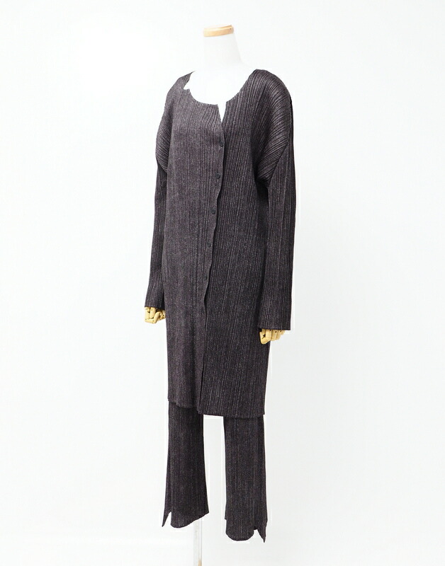 極美品 プリーツプリーズ イッセイミヤケ PLEATS PLEASE セットアップ パンツスーツ 総柄 プリーツ シャツ パンツ 3 黒 PLEATS PLEASE ISSEY MIYAKE - 極美品 プリーツプリーズ イッセイ