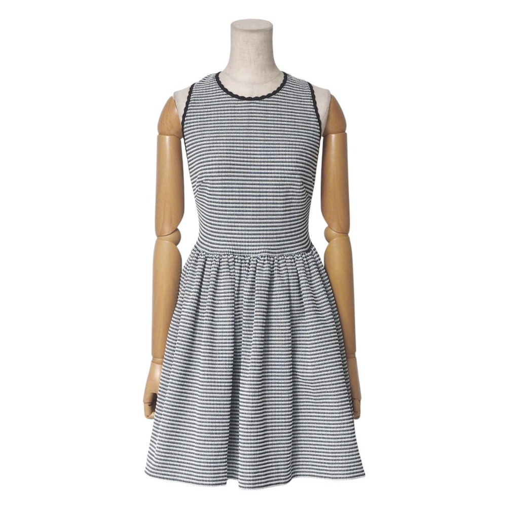 楽天市場】【Rakuten Fashion THE SALE☆最大50％OFF】ミュウミュウ